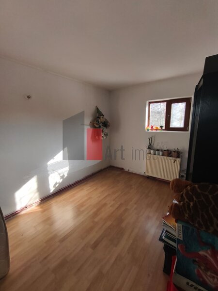 Giulesti, casa vanzare 4 camere,